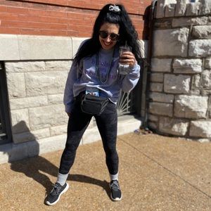 Meet your Posher, Elise